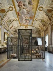 Galleria Borghese, Louise Bourgeois, L'inconscio della memoria, Installation view,  Passage Dangereux, Ph., A. Osio,  © The Easton Foundation/Licensed by SIAE, 2024 and VAGA at Artists Rights Society (ARS), NY