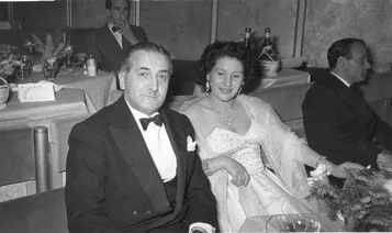 Mario Rimoldi e la moglie Rosa Braun 1955   Archivio Museo Rimoldi   Cortina d'Ampezzo